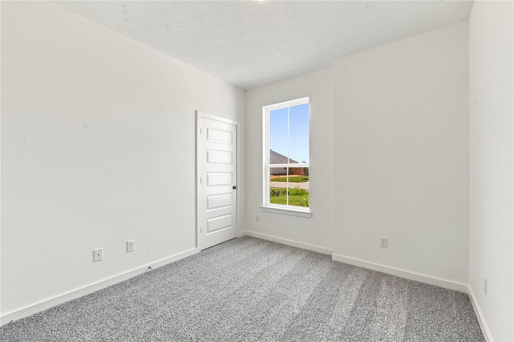 402 Harvest Lake Drive, Snook, TX 77878 — photo 5