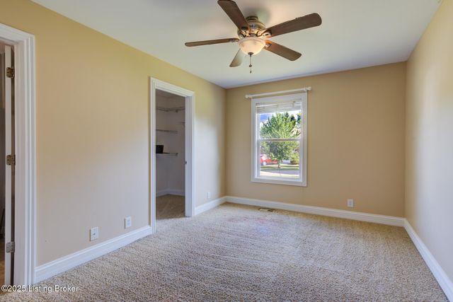 3411 Tucker Wood Ln, Louisville, KY 40299