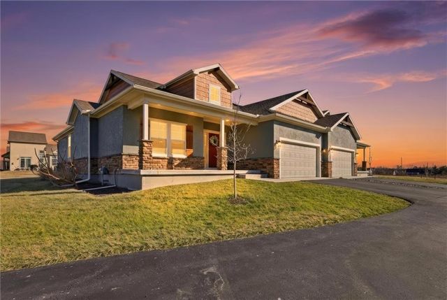 11782 S Deer Run Street 12, Olathe, KS 66061