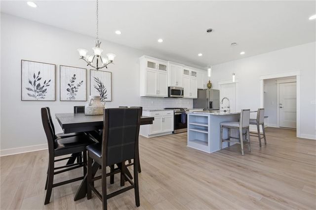 11782 S Deer Run Street 12, Olathe, KS 66061