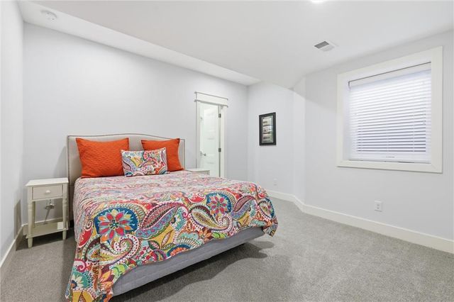 11782 S Deer Run Street 12, Olathe, KS 66061