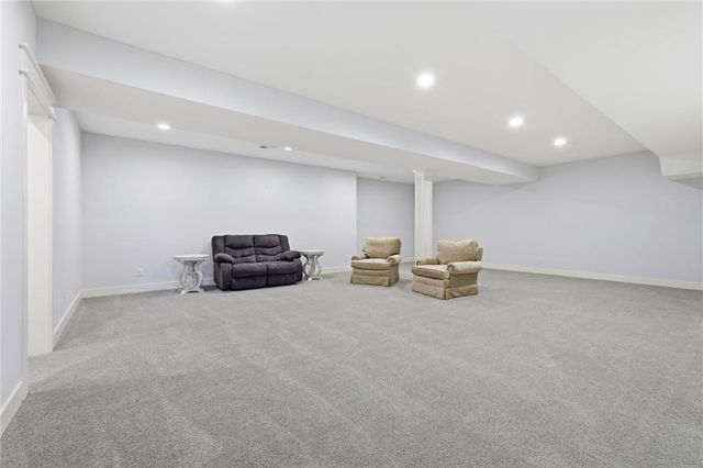 11782 S Deer Run Street 12, Olathe, KS 66061