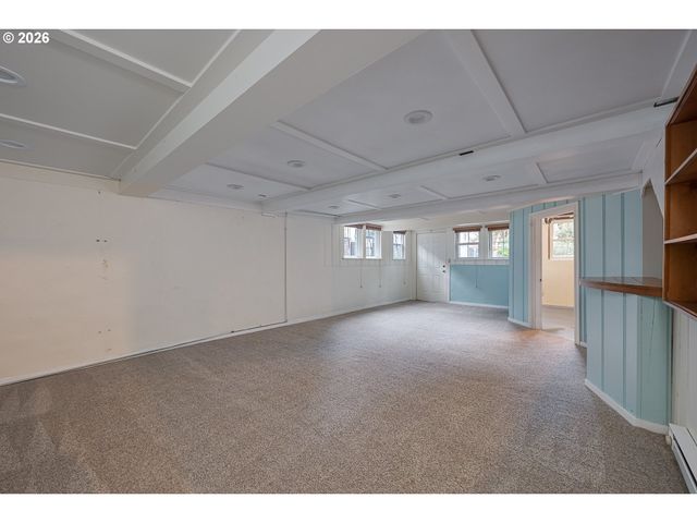11251 Sw CAPITOL Hwy, Portland, OR 97219