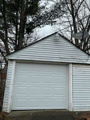 16087 Collingham Drive, Detroit, MI 48205