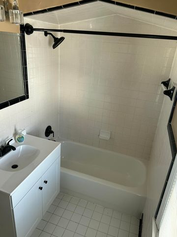 16087 Collingham Drive, Detroit, MI 48205