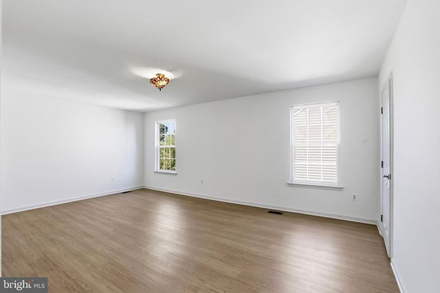 188 VICTORIA LN, Charles Town, WV 25414