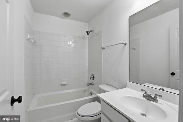 188 VICTORIA LN, Charles Town, WV 25414