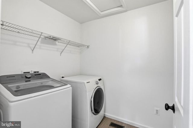 188 VICTORIA LN, Charles Town, WV 25414