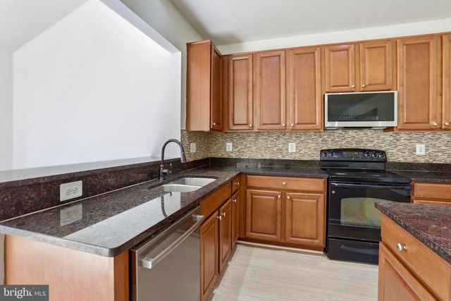 188 VICTORIA LN, Charles Town, WV 25414