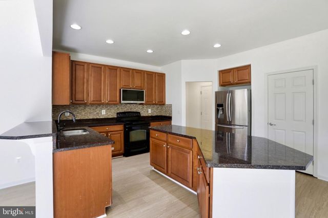 188 VICTORIA LN, Charles Town, WV 25414