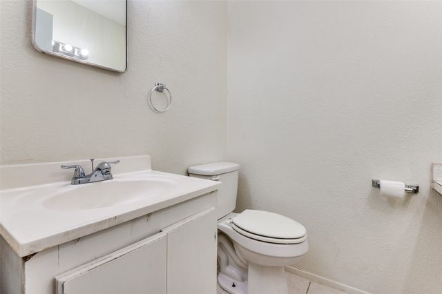 3474 Pacesetter Drive, Dallas, TX 75241