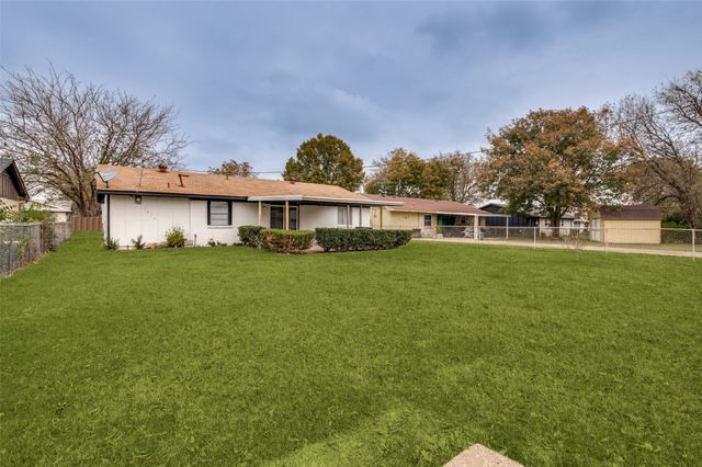 3474 Pacesetter Drive, Dallas, TX 75241