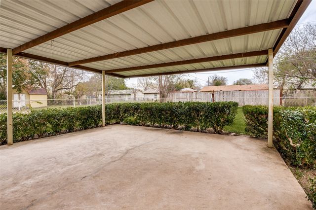 3474 Pacesetter Drive, Dallas, TX 75241