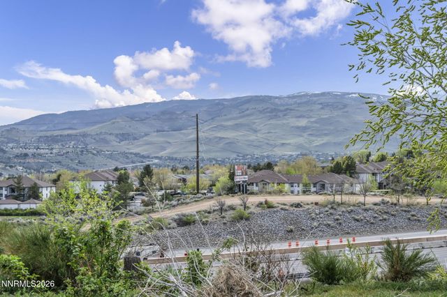 3035 Everett Drive, Reno, NV 89503