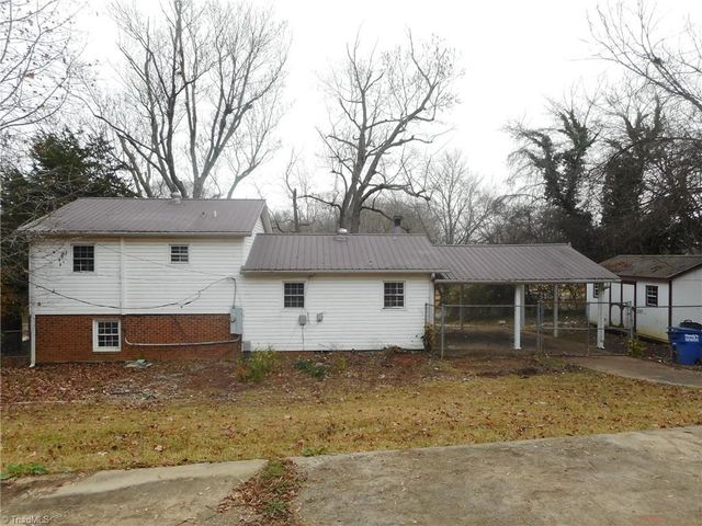 5511 Windemere Circle, Trinity, NC 27370