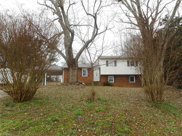 5511 Windemere Circle, Trinity, NC 27370