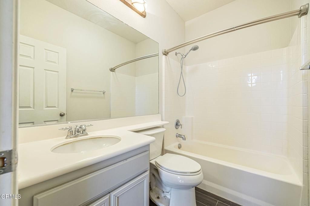Image 14 of property listing at 43651 Tahoe Way, Lancaster, CA 93536