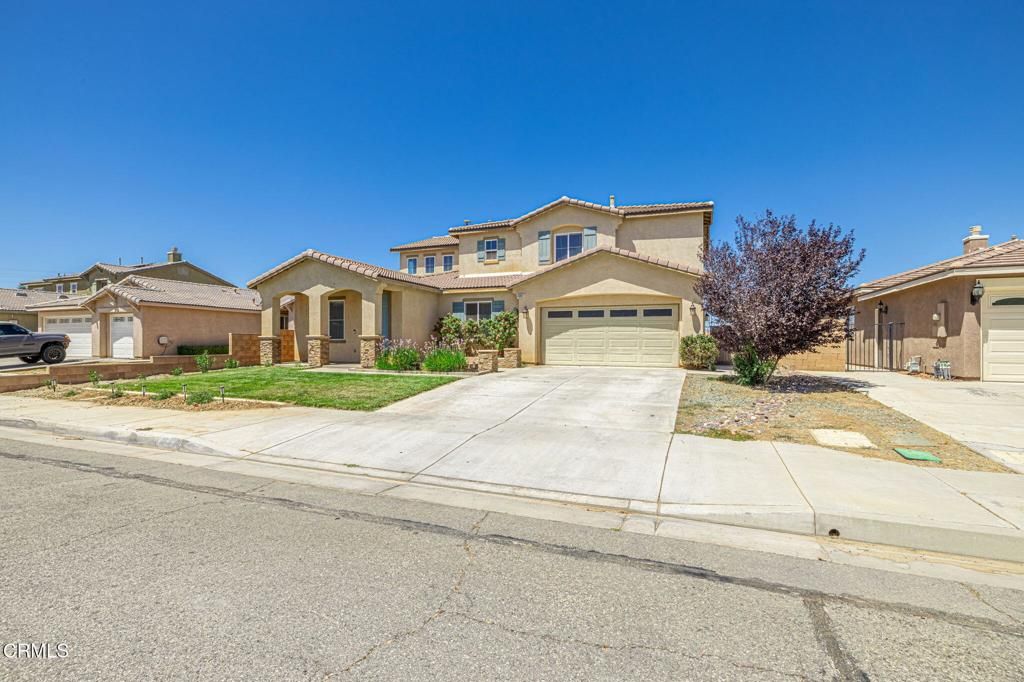 Image 2 of property listing at 43651 Tahoe Way, Lancaster, CA 93536