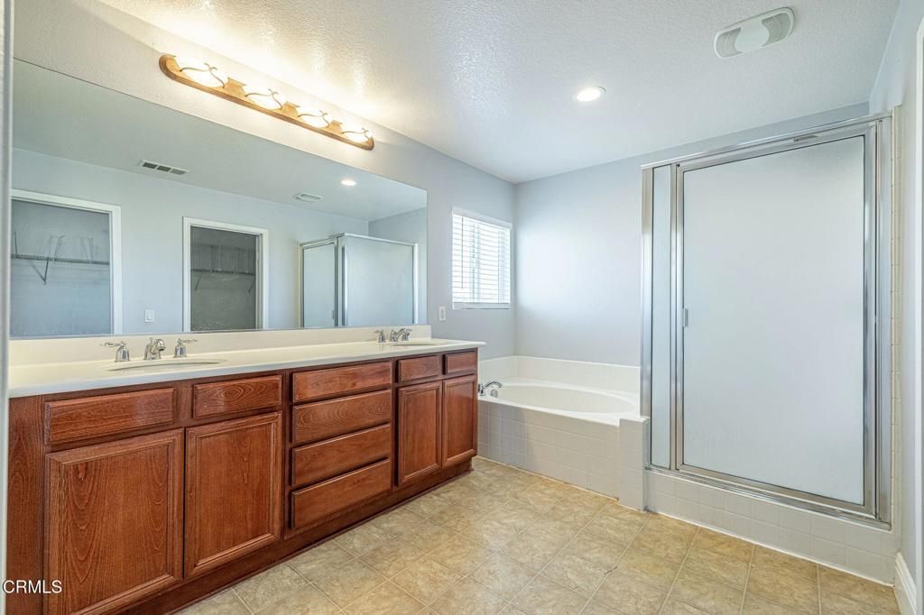 Image 37 of property listing at 43651 Tahoe Way, Lancaster, CA 93536