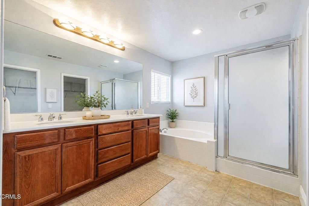 Image 42 of property listing at 43651 Tahoe Way, Lancaster, CA 93536