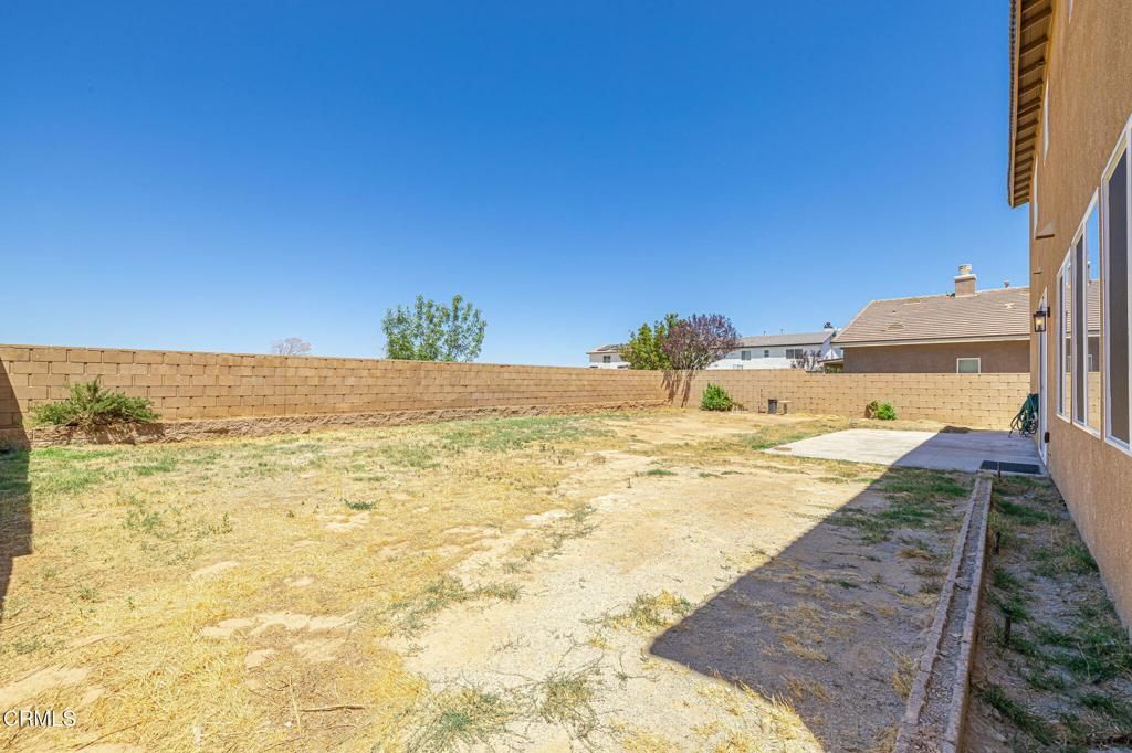 Image 44 of property listing at 43651 Tahoe Way, Lancaster, CA 93536