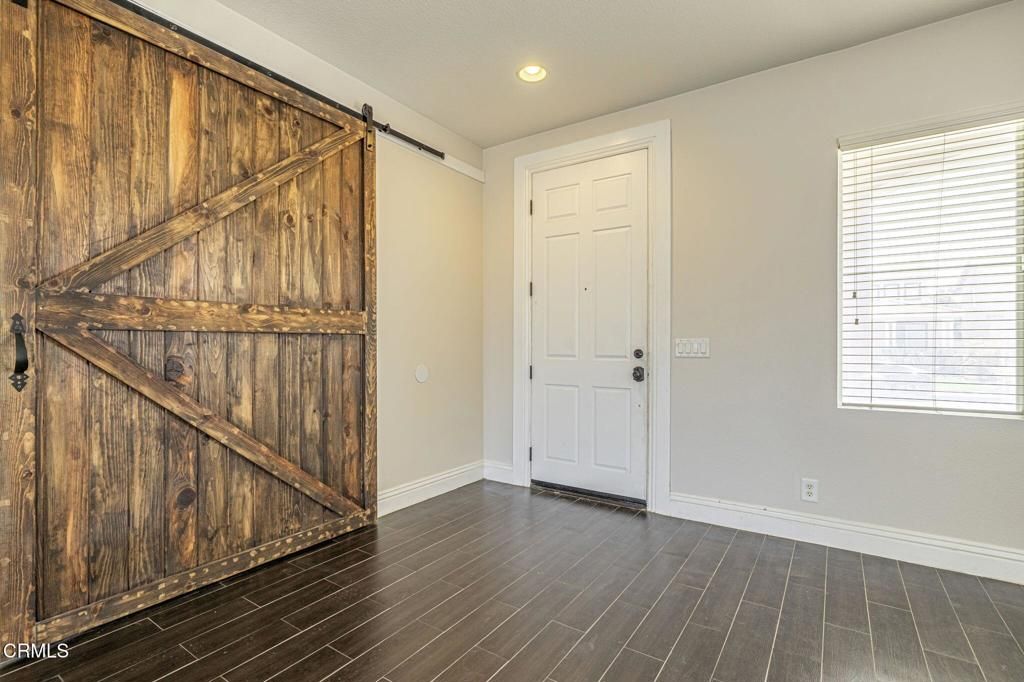 Image 7 of property listing at 43651 Tahoe Way, Lancaster, CA 93536