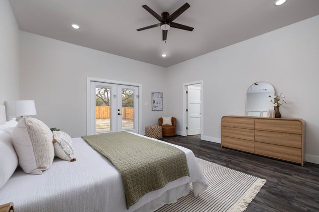 621 Oaklawn Drive, River Oaks, TX 76114