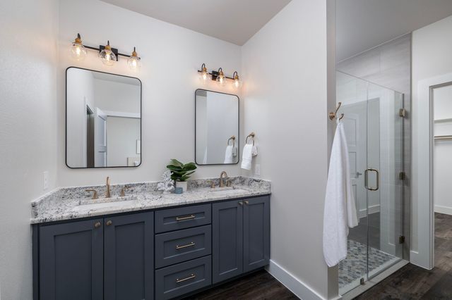 621 Oaklawn Drive, River Oaks, TX 76114