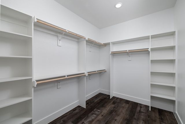 621 Oaklawn Drive, River Oaks, TX 76114