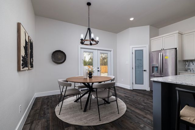 621 Oaklawn Drive, River Oaks, TX 76114