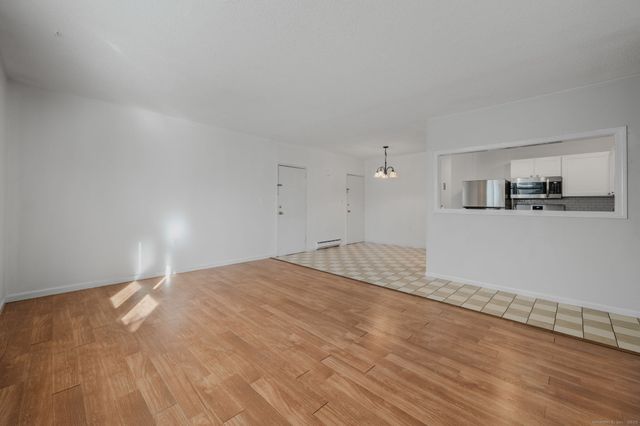 111 Niles Hill Road B, New London, CT 06320