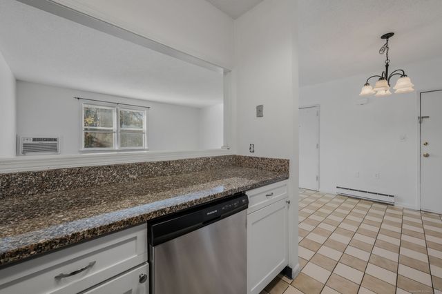 111 Niles Hill Road B, New London, CT 06320