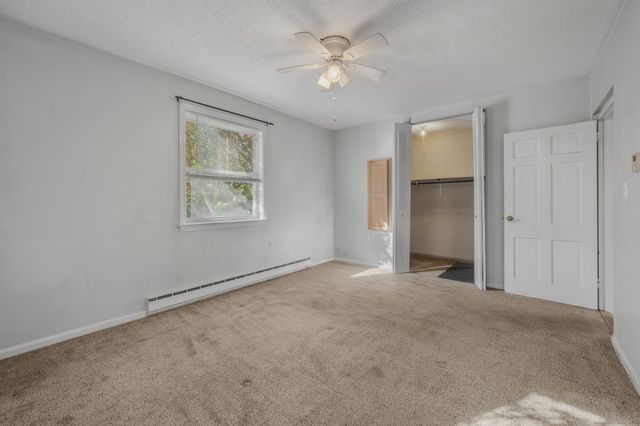 111 Niles Hill Road B, New London, CT 06320