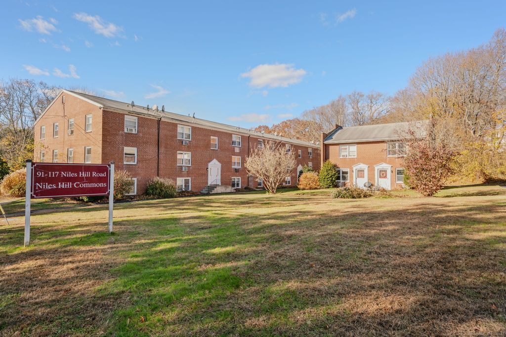 111 Niles Hill Road B, New London, CT 06320
