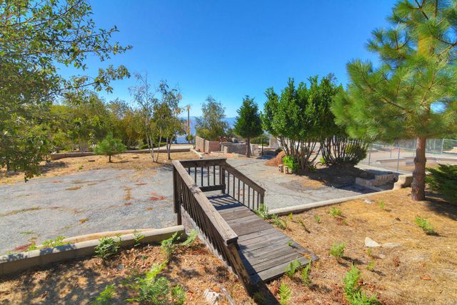 26262 Highway 18, Rimforest, CA 92378
