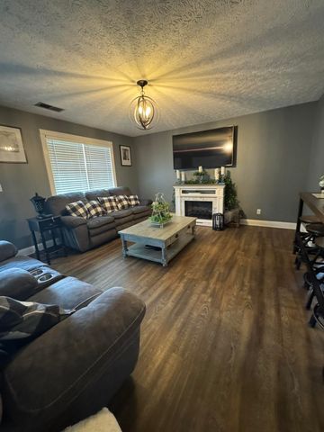 10 Amy Lane, Russell Springs, KY 42642