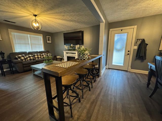 10 Amy Lane, Russell Springs, KY 42642
