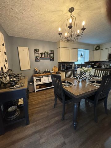 10 Amy Lane, Russell Springs, KY 42642