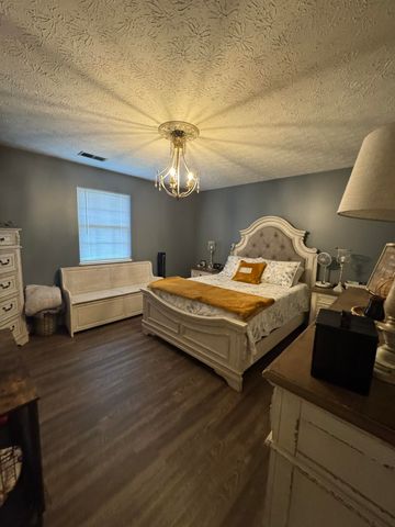 10 Amy Lane, Russell Springs, KY 42642