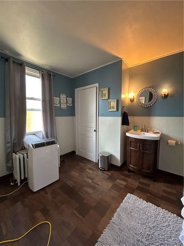 331 4th St, Freeport Boro, PA 16229