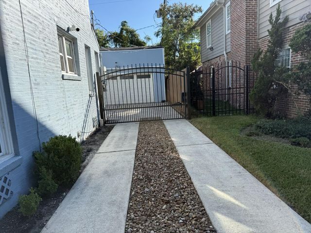 3226 Milburn Street, Houston, TX 77021