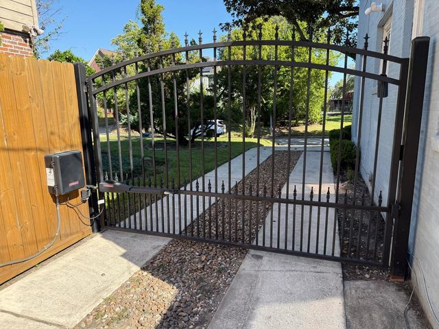 3226 Milburn Street, Houston, TX 77021