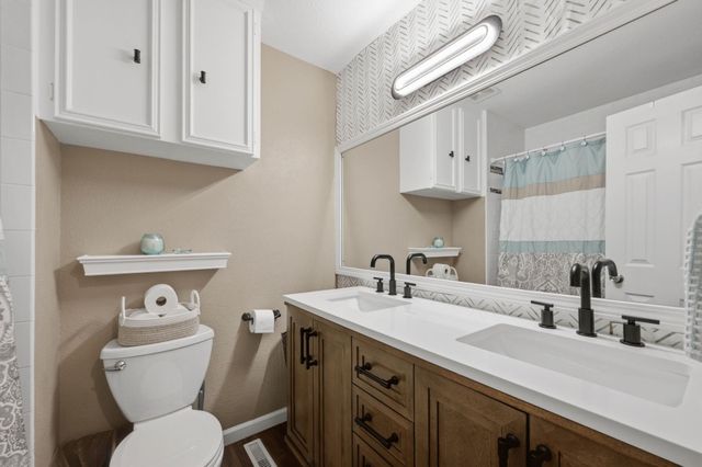 1007 S Cooper, Wichita, KS 67207
