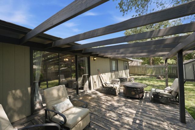 1007 S Cooper, Wichita, KS 67207