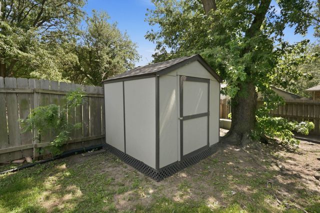 1007 S Cooper, Wichita, KS 67207