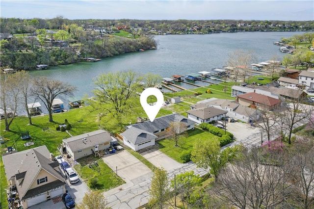 13 P Lake Shore Drive, Lake Lotawana, MO 64086