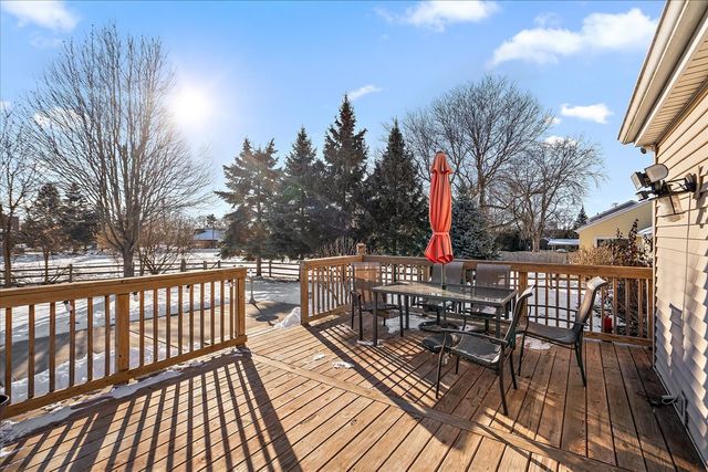 1328 Hill Road, Geneva, IL 60134