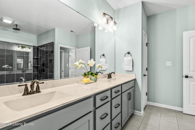 14111 Harkaway Ave, Louisville, KY 40299