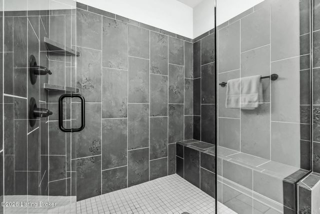 14111 Harkaway Ave, Louisville, KY 40299