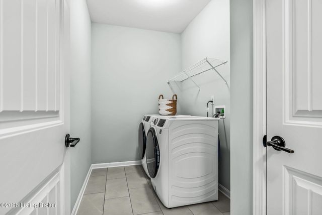 14111 Harkaway Ave, Louisville, KY 40299